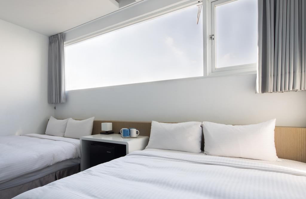 เดอะ เฮ้าส์ บีแอนด์บี Bed & Breakfast Shanjiao ภายนอก รูปภาพ