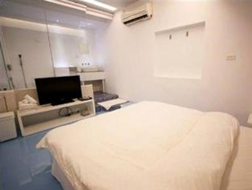 เดอะ เฮ้าส์ บีแอนด์บี Bed & Breakfast Shanjiao ภายนอก รูปภาพ